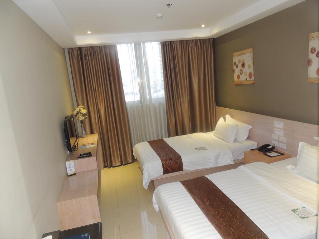 Dela Chambre Hotel Manila Exterior photo